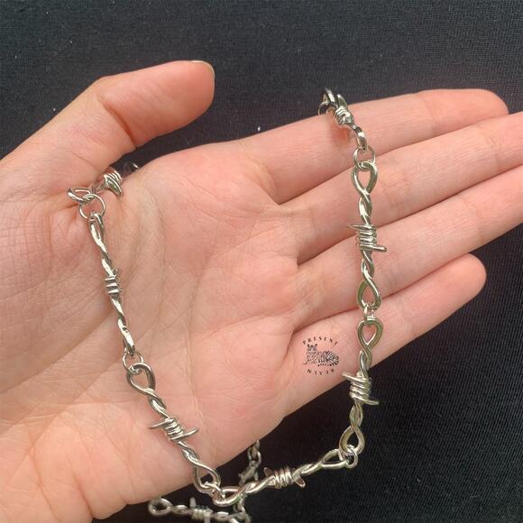 Grunge Barbed Wire Choker Y2K Style Adjustable Chain for Men & Women - Picture 2 of 4